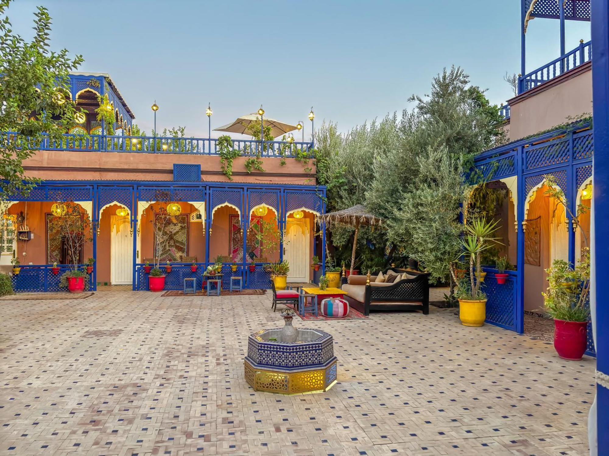 Bed and Breakfast Le Bleu House Sidi Abdallah Ghiat Exterior foto