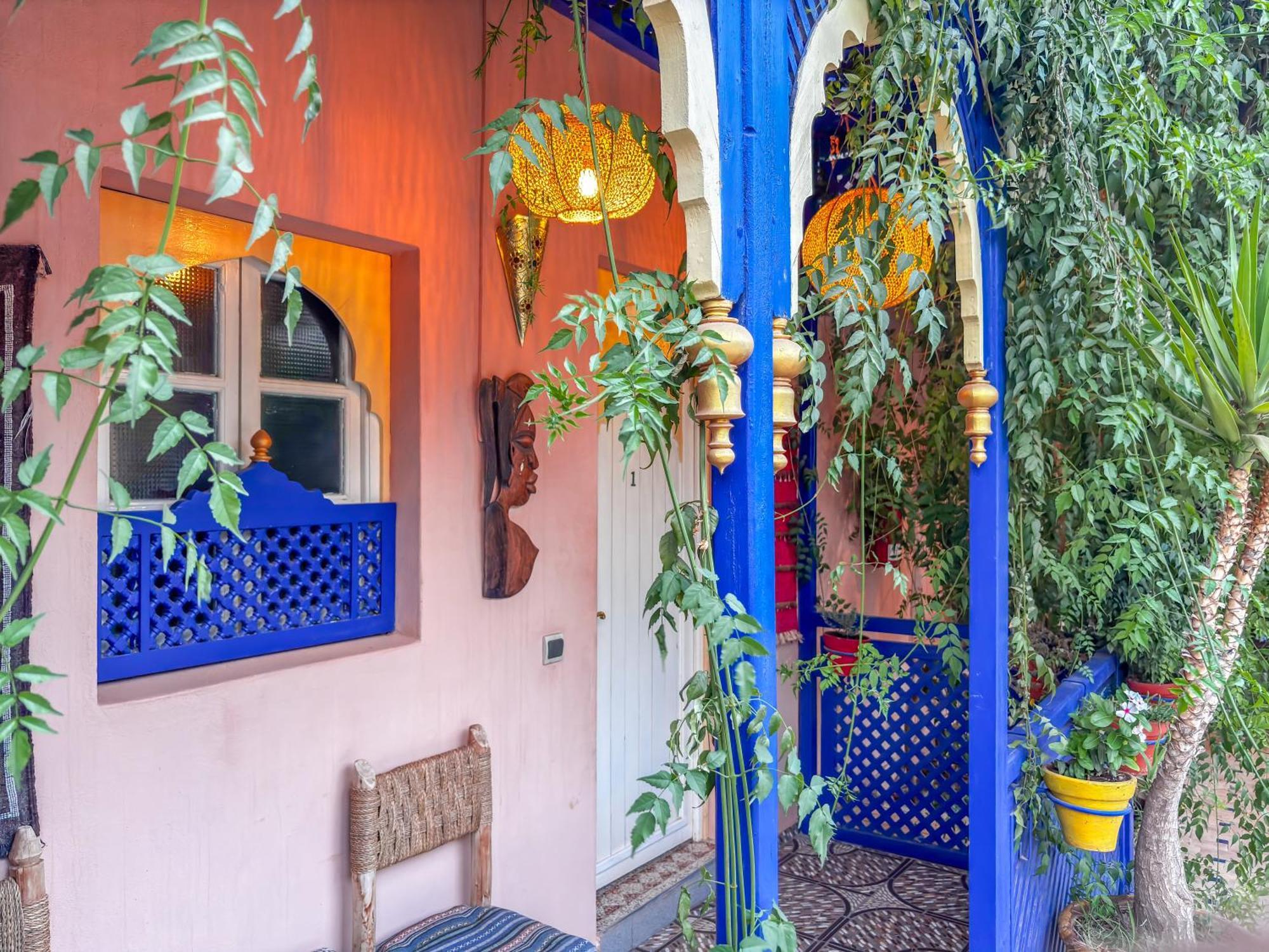 Bed and Breakfast Le Bleu House Sidi Abdallah Ghiat Exterior foto