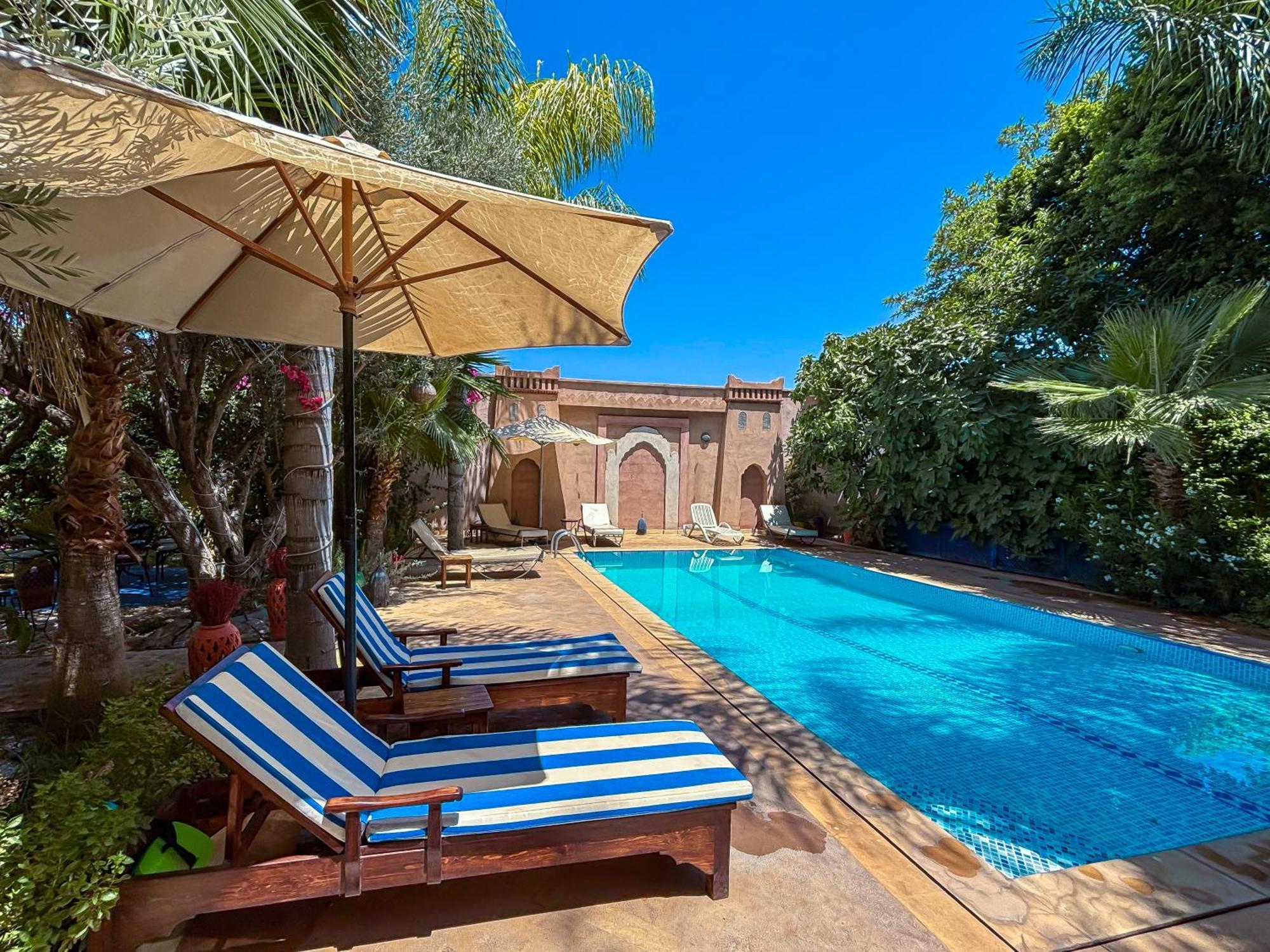 Bed and Breakfast Le Bleu House Sidi Abdallah Ghiat Exterior foto
